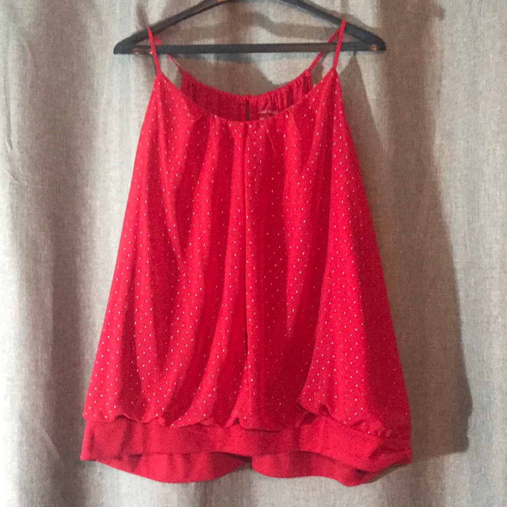 Studded flows tank